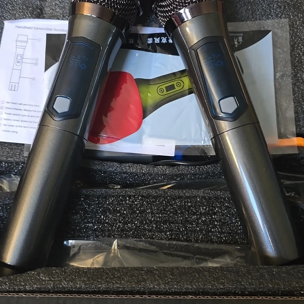 Sleek Black Microphone for Clear Audio